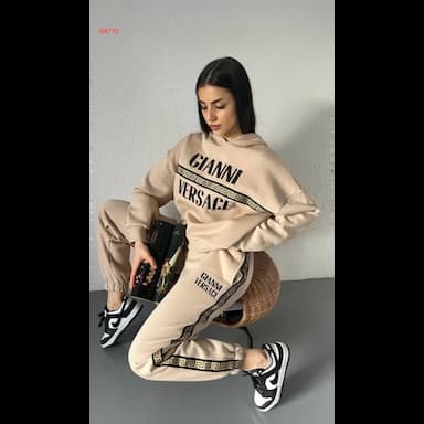 بيجامة نسائية - 21.99 usd