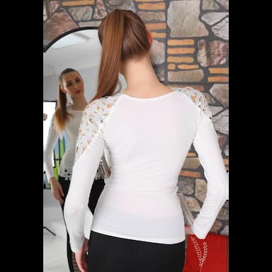 بلوزة سهرة - 17.99 usd