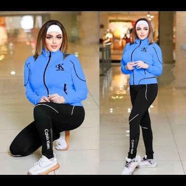 طقم ملابس رياضية - 17.99 usd