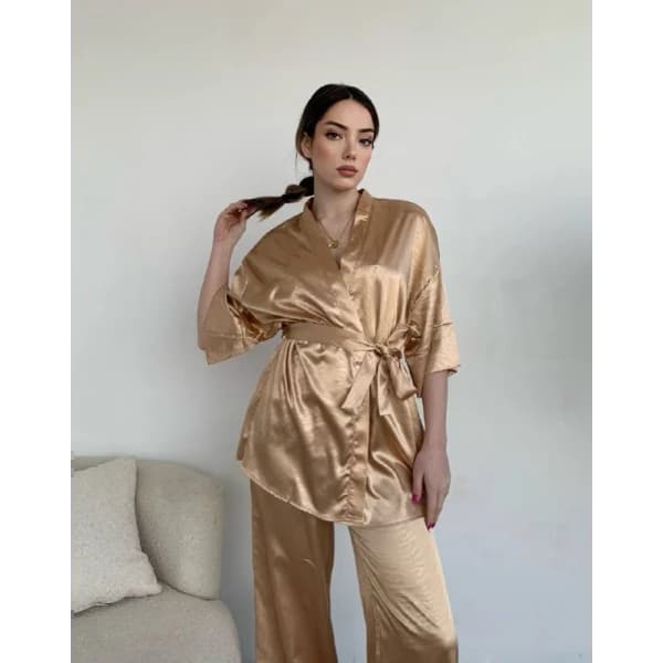 بجامة نسائية ساتان - 11.99 ~ 12 usd $