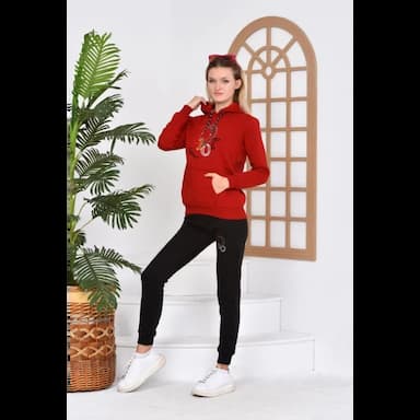 بيجامة نسائية - 7.49 usd