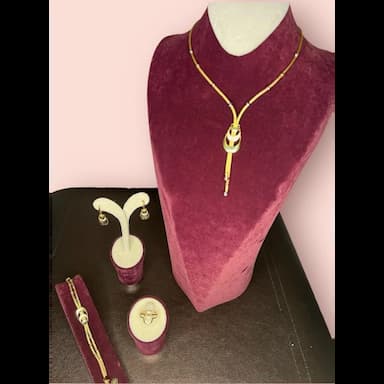 طقم اربع قطع فضة عيار٩٢٥  مطلي لون الذهب  صياغة ايطالية - 109.99 usd