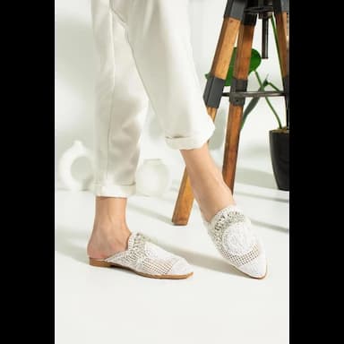 النعال النسائية - 7.99 usd