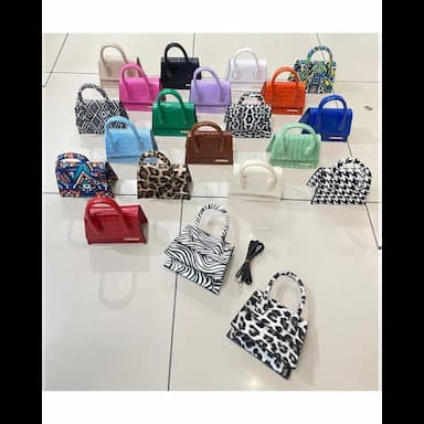 شنط نسائية - 6.9 usd