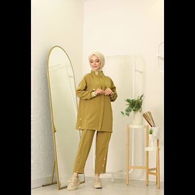 اطقم ملابس نسائية - 22.99 usd