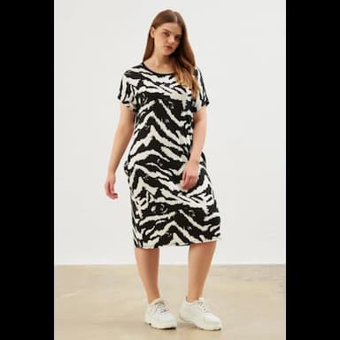 فساتين نسائية عادية - 8.29 usd