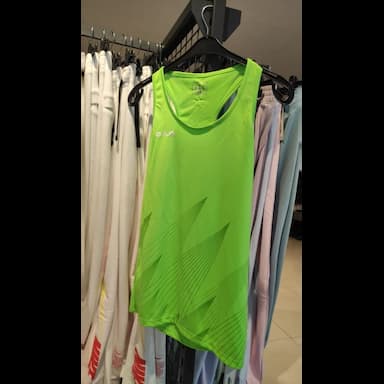 تي شيرت رياضي - 6.99 usd