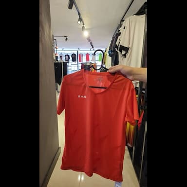 تي شيرت رياضي - 6.99 usd
