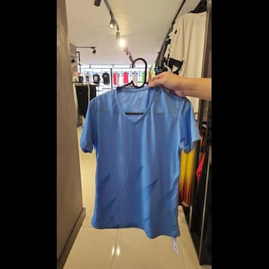 تي شيرت رياضي - 6.99 usd