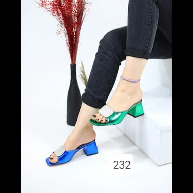 أحذية نسائية بكعب - 9.5 usd