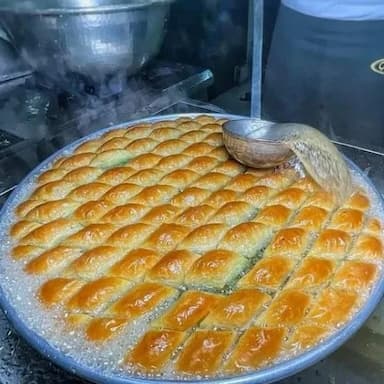 البقلاوة - 18.99 usd
